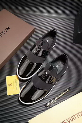 LV Men Loafers--061